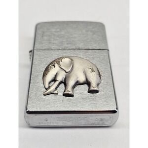 Zippo Lighter Unisex Silver Good 2003 3D Elephant Emblem Brushed Chrome G 03
